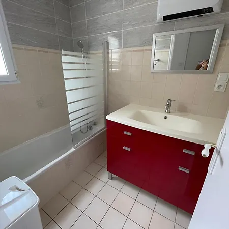 Maison De Avec Jardin, Proche Et Commerces, Parking Prive - - Fr-1-22-370 Holiday home *