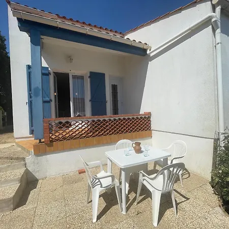 Maison De Avec Jardin, Proche Et Commerces, Parking Prive - - Fr-1-22-370